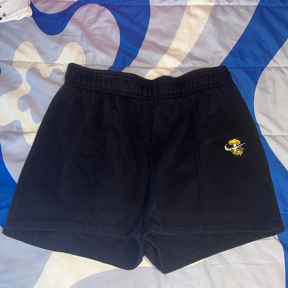 Nike barely worn women’s shorts